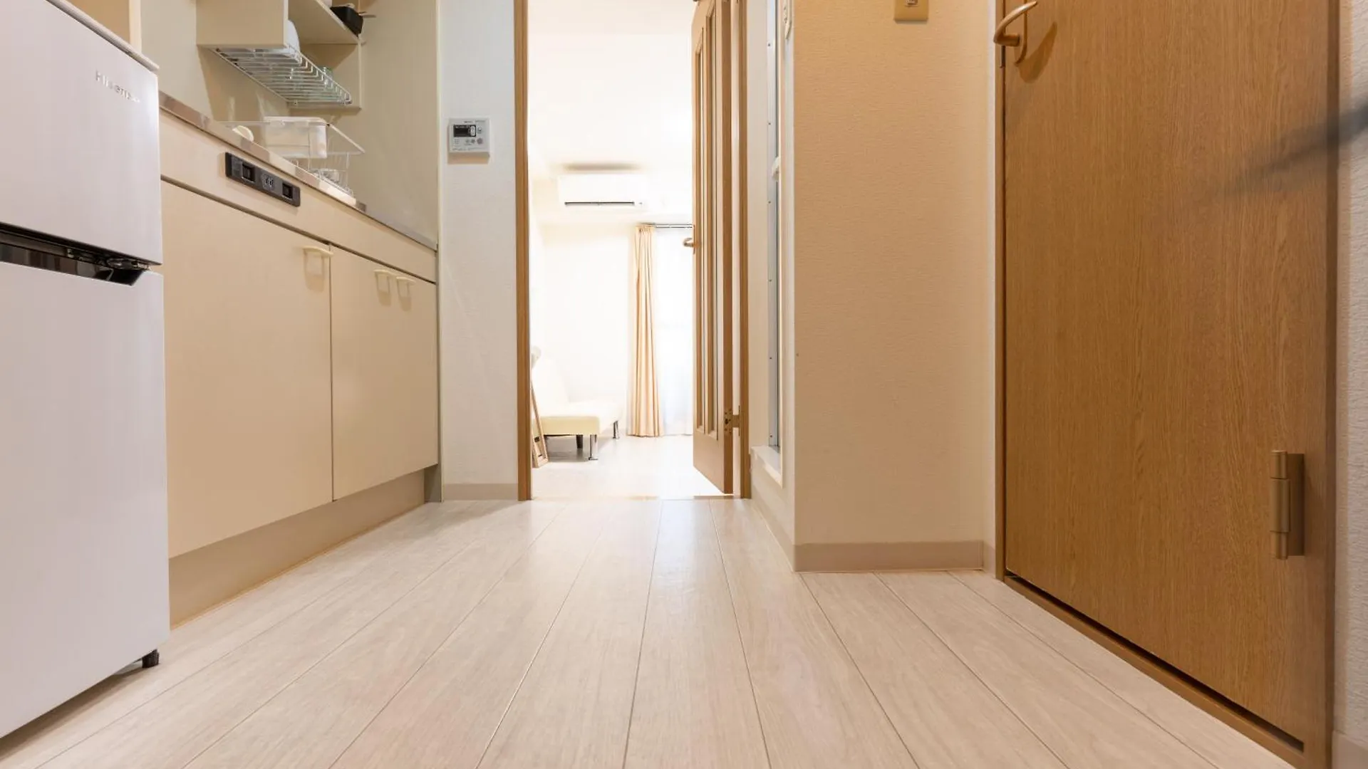 コンフィデンスロン602 Apartment Osaka