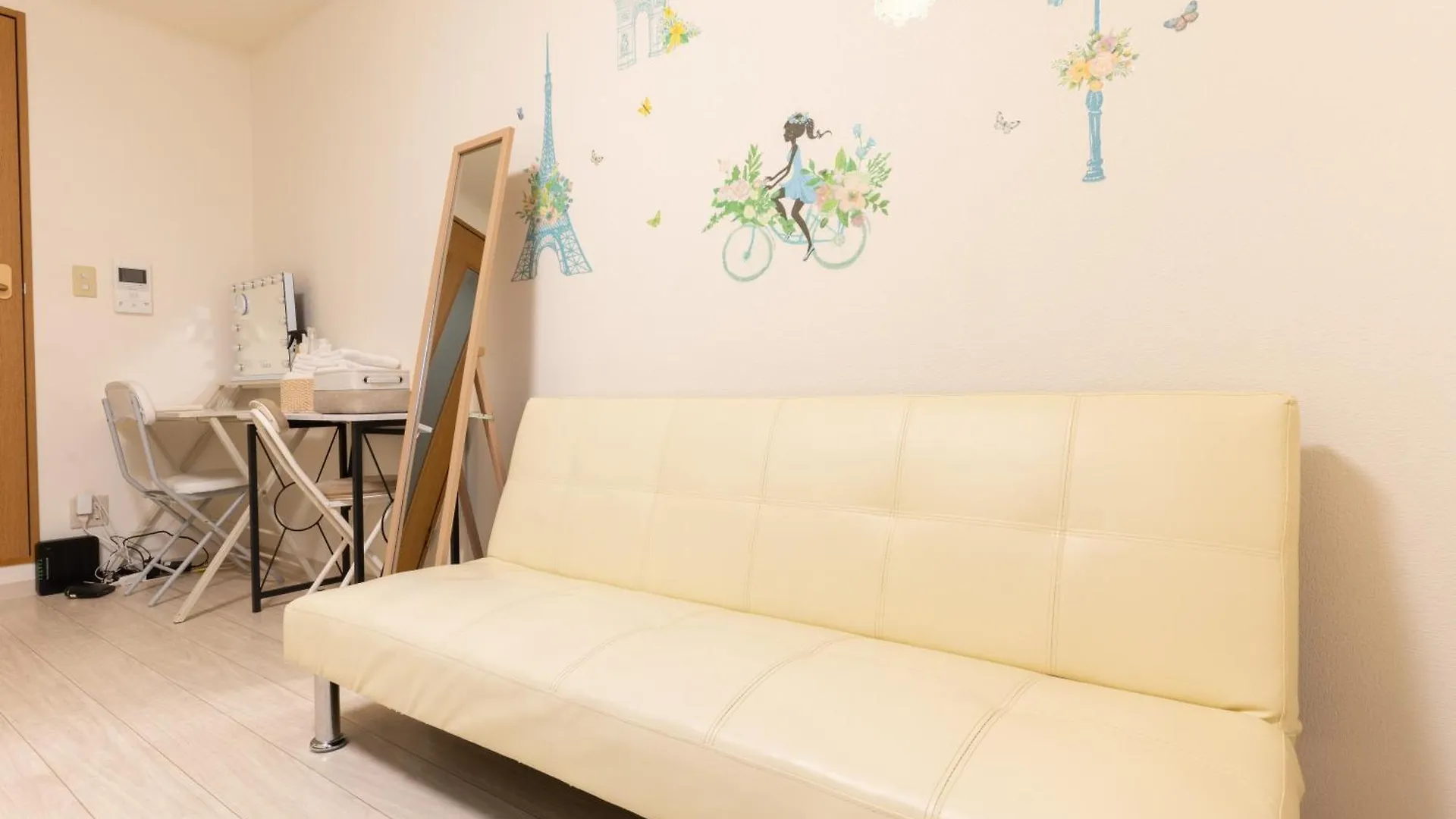 コンフィデンスロン602 Apartment Osaka 0*,  Japan