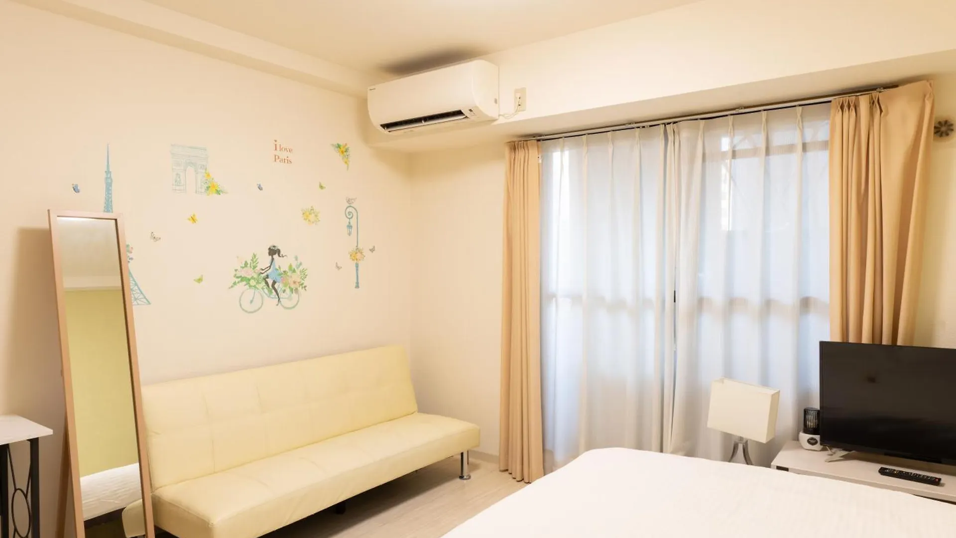 コンフィデンスロン602 Apartment Osaka